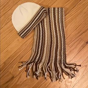 Hat & Scarf by Joe Boxer